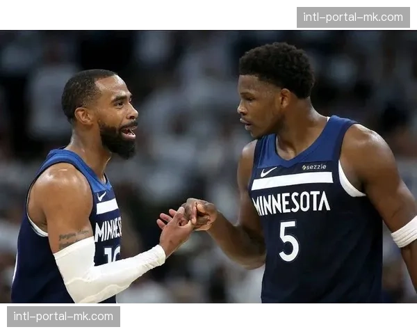 镜头定格：康利在明尼苏达命中关键球，接受全场MVP呼声